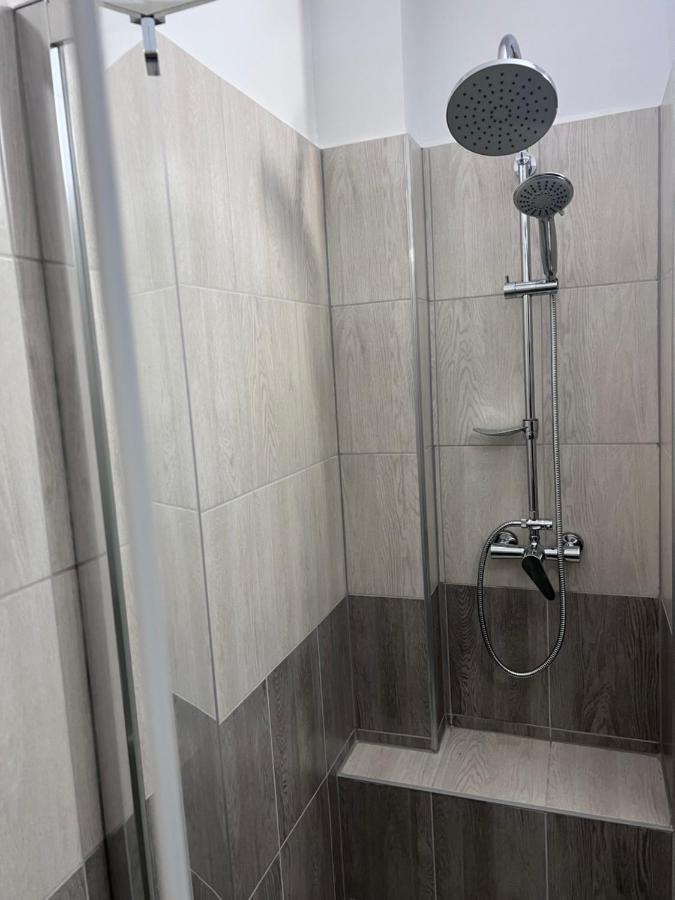 Victoria Apartment Меркуря-Чук Экстерьер фото